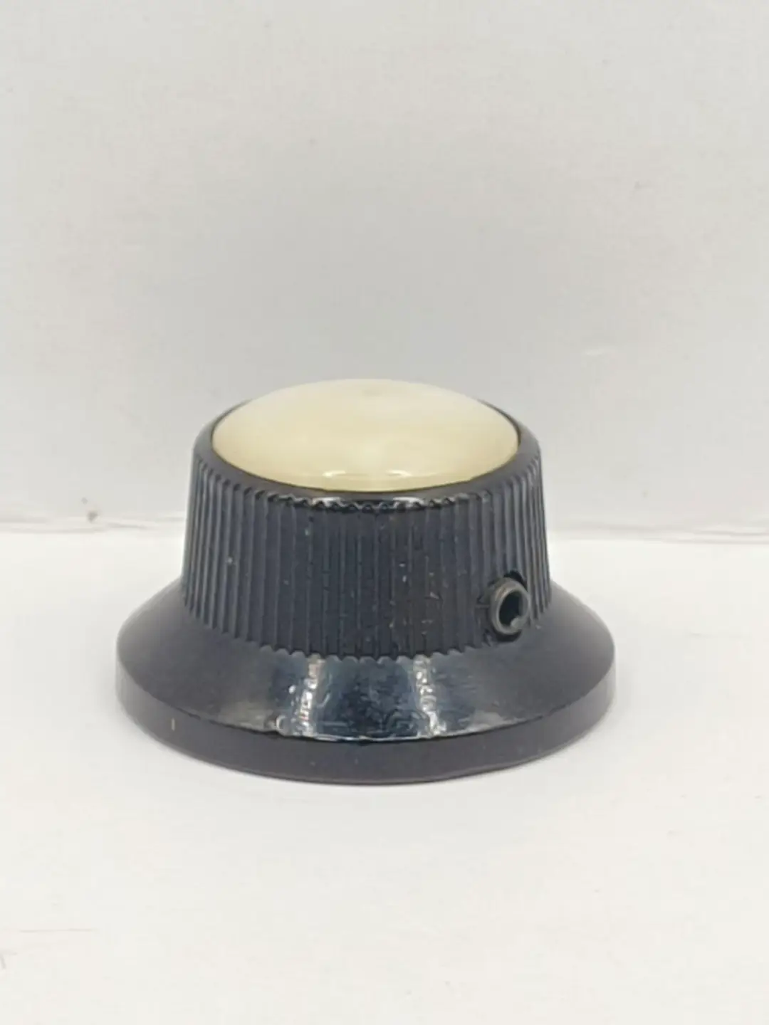 Knob Gitar Bell Metal Black Pearloid White - Image 3