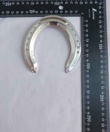 Sepatu Tapal Kuda Horseshoe Vulcan Sprint 2F 2H Aluminium Alloy + 24pcs Nail Kahn