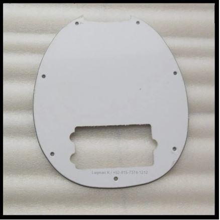 Pickguard Pelindung Body Bass Musicman 4S7H 3Ply White - Image 4