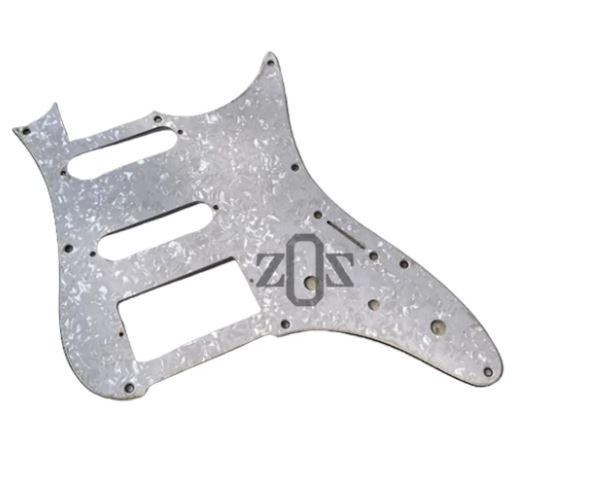 Pickguard Gitar Guitar Ibanez AZ Essentials White Pearl HSS 3 Ply - Image 4